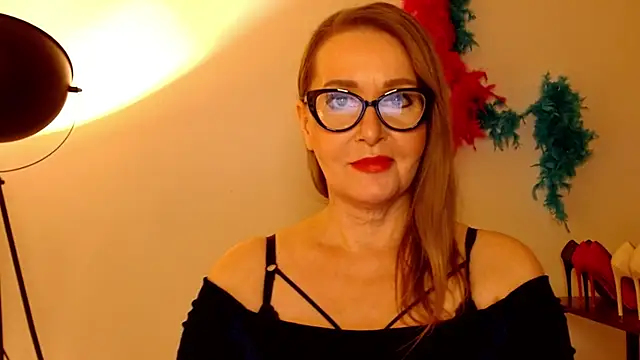 Snapshot of leaxSTAR chatting on February 2025 05:58:02 PM leaxSTAR online show from February 2025 05:58:02 PM