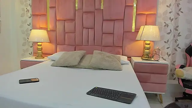 ArianaFranco online show from March 2026 01:11:02 PM