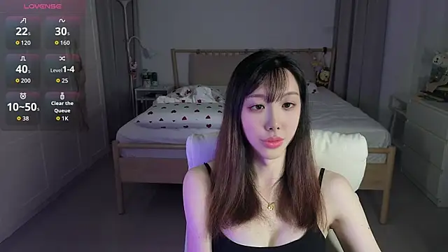 joycemilka online show from June 2026 01:06:02 PM
