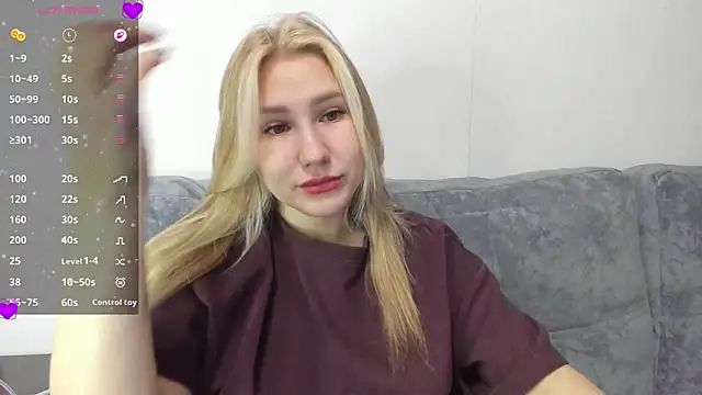 Snapshot of And1sa chatting on January 2026 05:38:02 PM And1sa online show from January 2026 05:38:02 PM