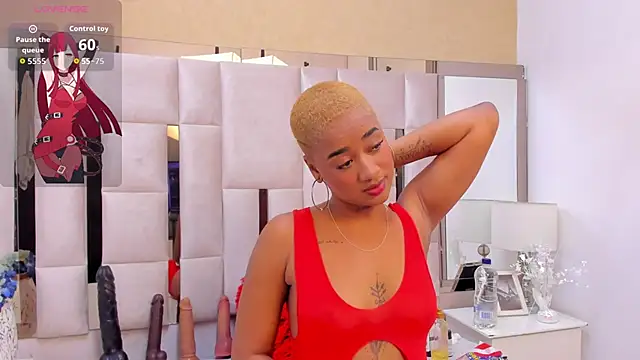 Snapshot of AgathaBladee chatting on November 2025 01:28:01 AM AgathaBladee online show from November 2025 01:28:01 AM