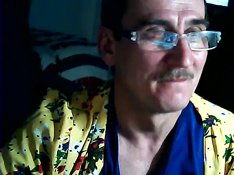 igracek30 online show from December 2025 07:10:02 PM