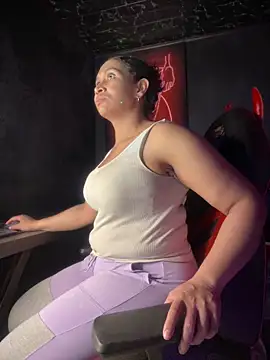 Carola-Ross online show from March 2025 02:15:01 AM