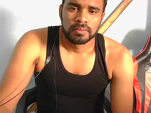 Snapshot of YOX22 chatting on October 2025 01:47:02 PM YOX22 online show from October 2025 01:47:02 PM