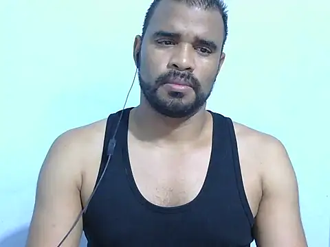 Snapshot of YOX22 chatting on November 2025 05:40:01 AM YOX22 online show from November 2025 05:40:01 AM