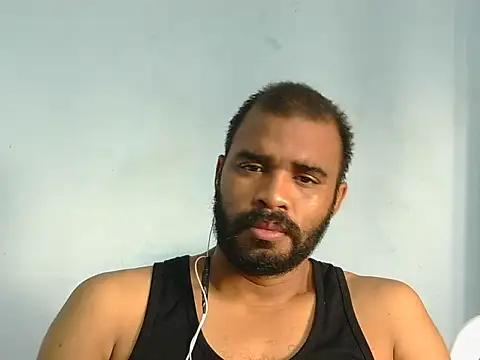 Snapshot of YOX22 chatting on February 2026 01:49:02 PM YOX22 online show from February 2026 01:49:02 PM