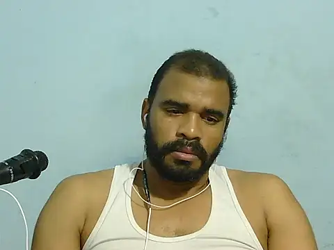 Snapshot of YOX22 chatting on February 2026 05:55:01 AM YOX22 online show from February 2026 05:55:01 AM