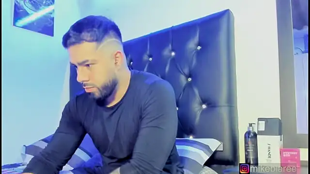 mikeblaree online show from January 2026 06:53:02 PM