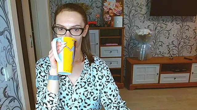 Snapshot of Lady_Sunshine_ chatting on October 2025 12:58:01 PM Lady Sunshine online show from October 2025 12:58:01 PM