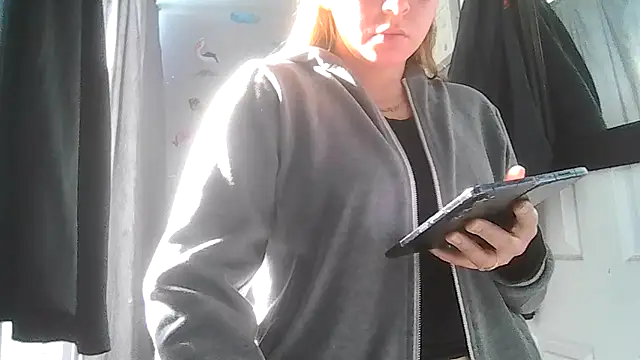 ShysluutGia online show from February 2026 05:00:02 PM