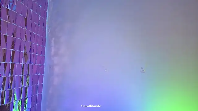 Snapshot of Carolblonde chatting on November 2025 01:52:02 AM Carolblonde online show from November 2025 01:52:02 AM