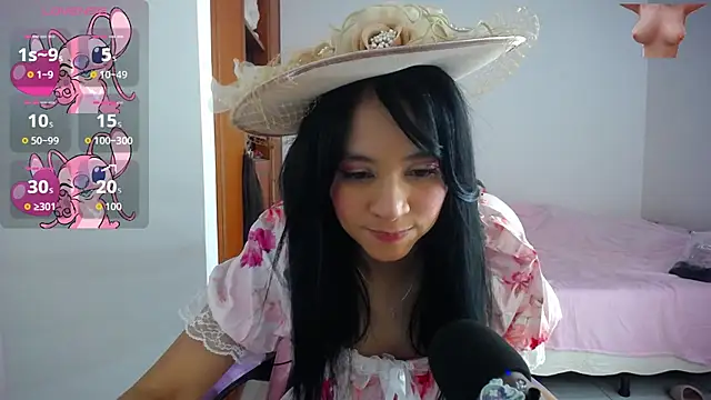 Snapshot of anime_cutie chatting on July 2026 12:11:01 PM anime cutie online show from July 2026 12:11:01 PM
