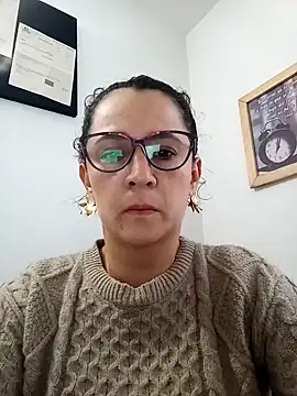 Snapshot of Alanna_11 chatting on February 2025 10:39:01 PM Alanna 11 online show from February 2025 10:39:01 PM