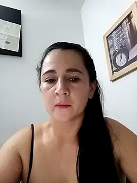 Snapshot of Alanna_11 chatting on February 2025 11:25:02 PM Alanna 11 online show from February 2025 11:25:02 PM