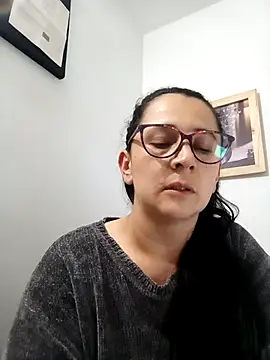 Snapshot of Alanna_11 chatting on March 2025 04:01:01 AM Alanna 11 online show from March 2025 04:01:01 AM