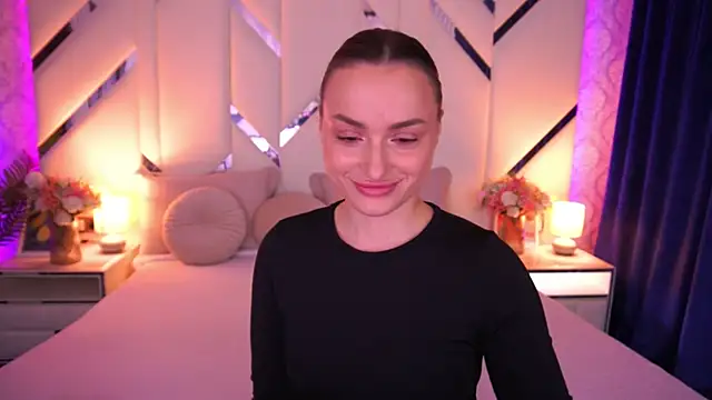 LindsieGreyy online show from April 2026 06:30:02 AM