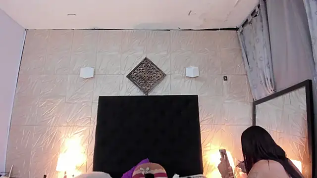 ChanelleJohnson  online show from November 2025 10:20:02 PM