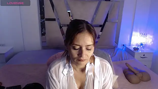 Snapshot of KathyLee69_ chatting on October 2025 09:42:01 PM KathyLee69 online show from October 2025 09:42:01 PM