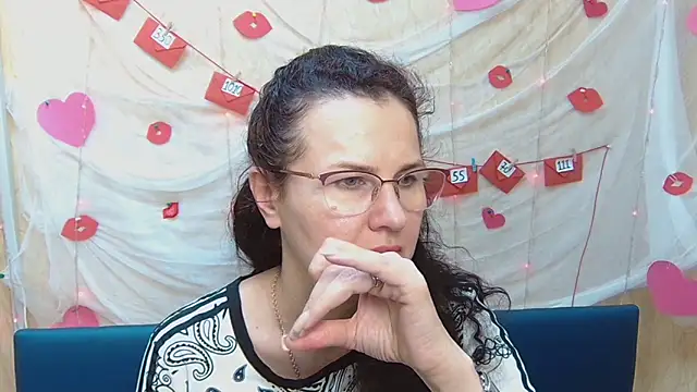 Miroslava Happi online show from March 2025 01:06:01 PM