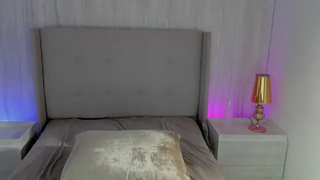 Snapshot of emmiily_z chatting on November 2025 07:49:02 PM emmiily z online show from November 2025 07:49:02 PM