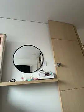 Snapshot of KarolVega- chatting on November 2025 02:50:01 PM KarolVega- online show from November 2025 02:50:01 PM