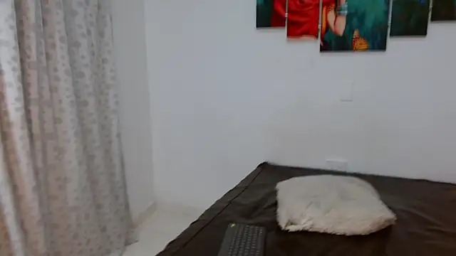 Selena fox7 online show from February 2025 11:22:01 PM