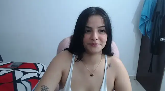 Snapshot of atenea_02_love chatting on February 2025 06:18:02 AM atenea 02 love online show from February 2025 06:18:02 AM