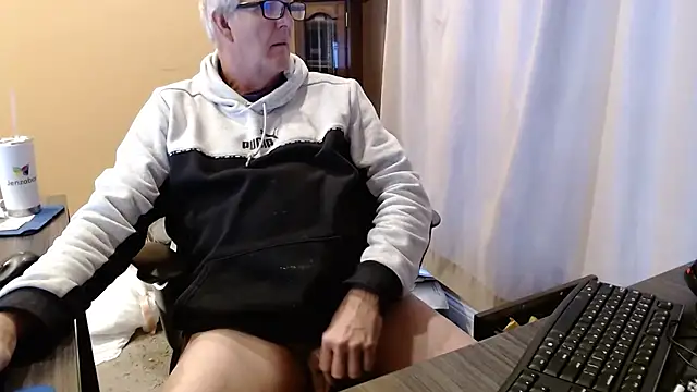 Snapshot of olderandwiser2 chatting on February 2025 10:11:02 PM olderandwiser2 online show from February 2025 10:11:02 PM