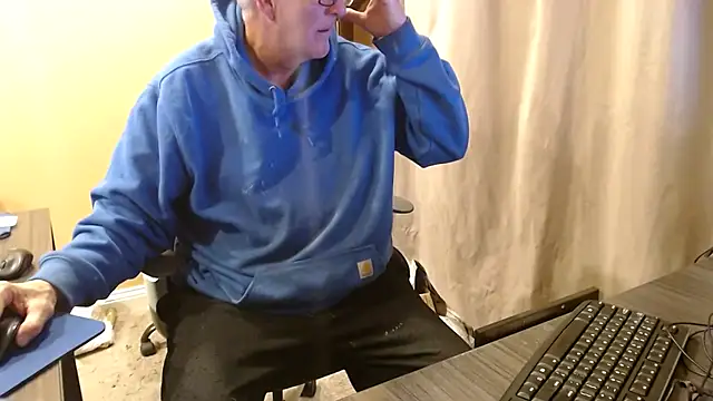 Snapshot of olderandwiser2 chatting on March 2025 02:37:02 PM olderandwiser2 online show from March 2025 02:37:02 PM