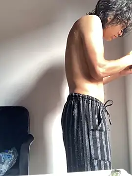 shadowsofgarden online show from February 2025 01:16:01 PM