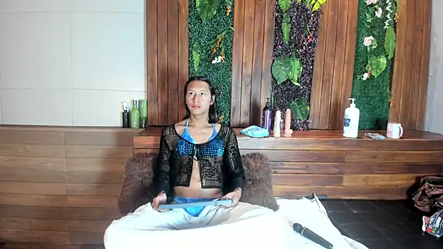 Georgina Palacios  online show from December 2025 03:34:02 AM