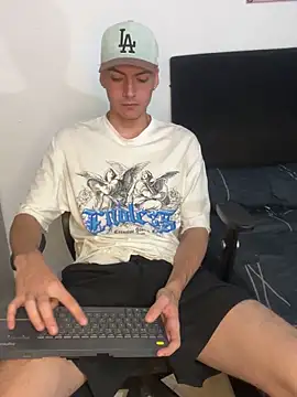 Snapshot of jacknoriz chatting on February 2025 02:27:01 AM jacknoriz online show from February 2025 02:27:01 AM