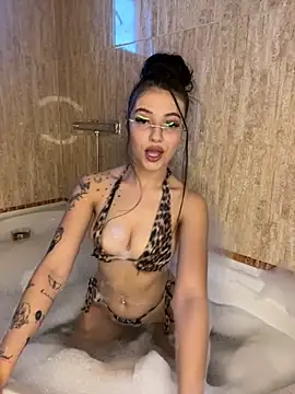 Foxy Rosee online show from October 2025 01:40:02 PM