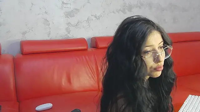 Foxy Rosee online show from December 2025 06:44:01 AM