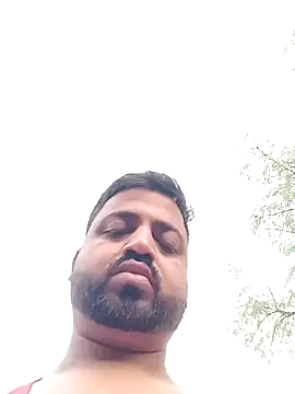 Snapshot of Vij717 chatting on October 2025 01:31:01 AM Vij717 online show from October 2025 01:31:01 AM