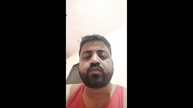 Snapshot of Vij717 chatting on December 2025 09:52:02 PM Vij717 online show from December 2025 09:52:02 PM