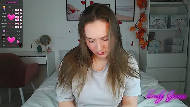 Snapshot of EmilyxxGraces chatting on February 2025 09:23:01 PM EmilyxxGraces online show from February 2025 09:23:01 PM