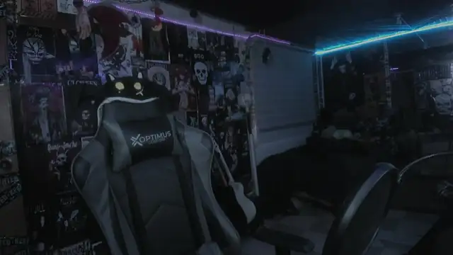 Snapshot of rotten_dreams chatting on March 2025 10:43:02 PM rotten dreams online show from March 2025 10:43:02 PM