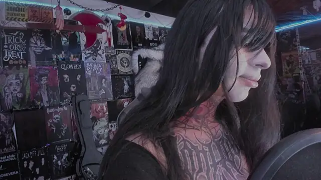 Snapshot of rotten_dreams chatting on March 2026 06:10:01 PM rotten dreams online show from March 2026 06:10:01 PM