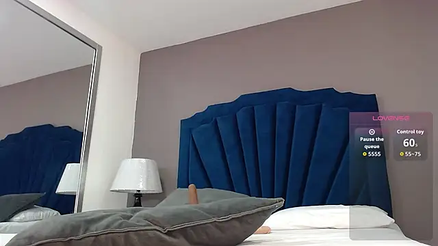 Snapshot of KatiaFosterr chatting on November 2025 12:15:02 PM KatiaFosterr online show from November 2025 12:15:02 PM