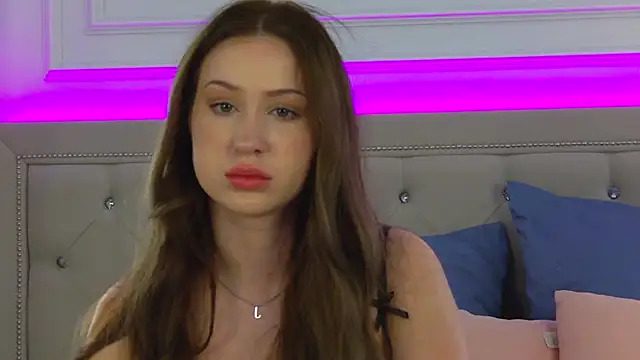 Jackie White  online show from September 2025 03:06:02 AM