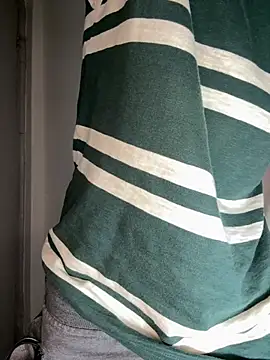 Snapshot of Hamza-Maroki chatting on February 2026 03:06:01 PM Hamza-Maroki online show from February 2026 03:06:01 PM