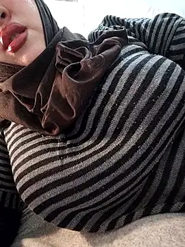 Snapshot of Malak-26 chatting on March 2026 11:10:01 PM Malak-26 online show from March 2026 11:10:01 PM