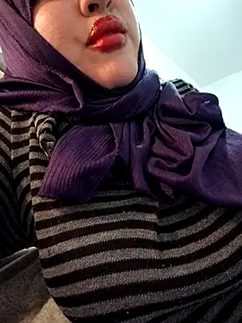 Snapshot of Malak-26 chatting on March 2026 08:59:02 PM Malak-26 online show from March 2026 08:59:02 PM