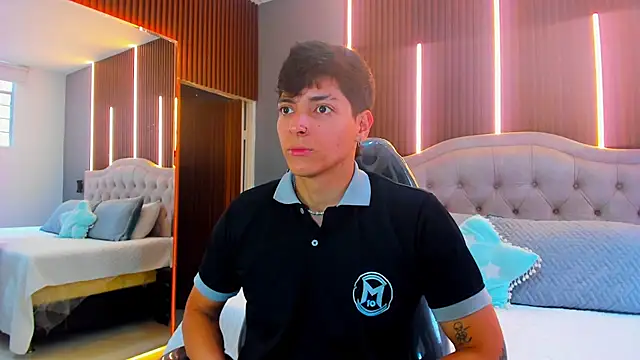 Snapshot of _JacobMiller__ chatting on September 2025 07:41:02 PM JacobMiller online show from September 2025 07:41:02 PM