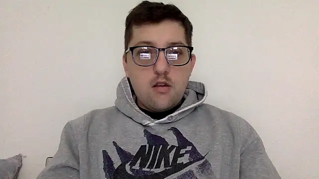 Snapshot of Milflover96 chatting on February 2025 06:02:02 PM Milflover96 online show from February 2025 06:02:02 PM