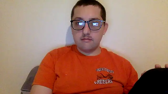 Snapshot of Milflover96 chatting on February 2025 12:51:02 AM Milflover96 online show from February 2025 12:51:02 AM