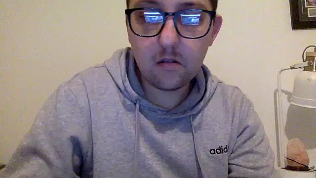 Snapshot of Milflover96 chatting on February 2025 04:14:02 AM Milflover96 online show from February 2025 04:14:02 AM