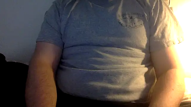 Snapshot of Milflover96 chatting on March 2025 08:43:02 PM Milflover96 online show from March 2025 08:43:02 PM