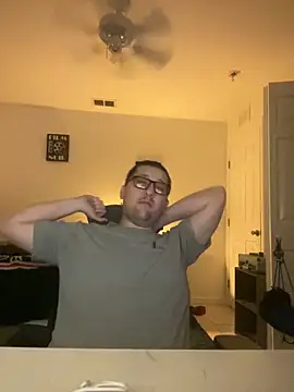 Snapshot of Milflover96 chatting on March 2025 03:40:01 AM Milflover96 online show from March 2025 03:40:01 AM